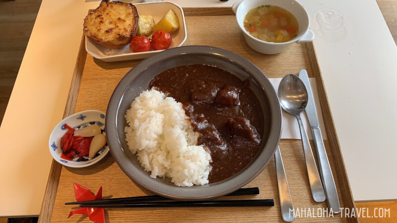 成田　JAL dining port 御料鶴　カレー